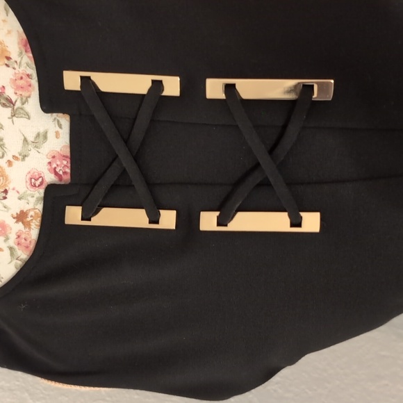 Black Sleeveless Pencil/Sheath Style Black Dress - Picture 2 of 4